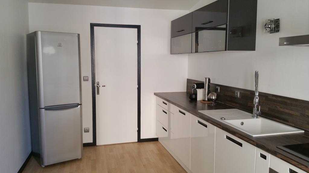 Le Nid De Sacha Apartamento Épernay Exterior foto